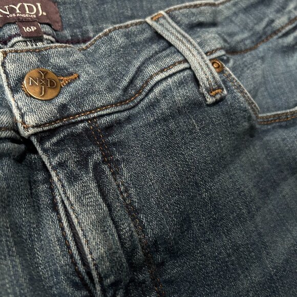 NYDJ Mid-Wash 16P Marilyn Straight Jeans - Picture 3 of 4